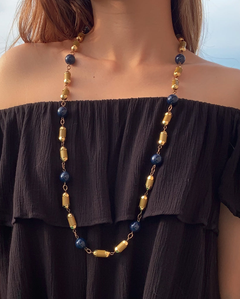 VINTAGE - LONG BEADS NECKLACE