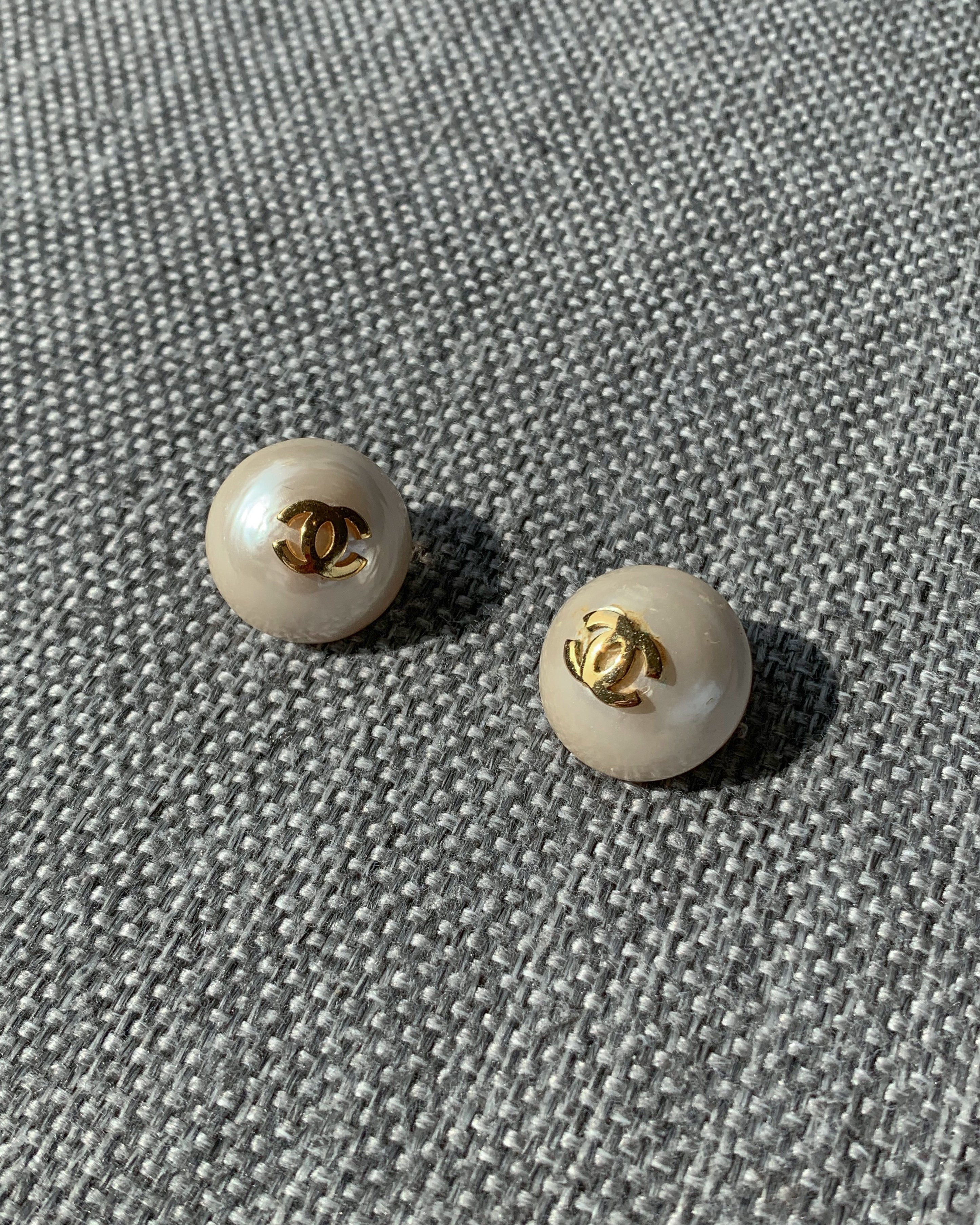 Chanel Vintage - CC Logo Faux Pearl Earrings